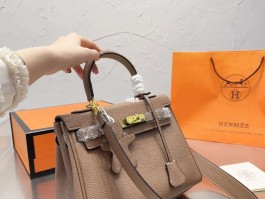 爱马仕凯莉包代购是正品吗(爱马仕凯莉包代购是正品吗知乎)