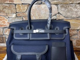 关于泰国爱马仕包包手工定制多少钱一个啊的信息