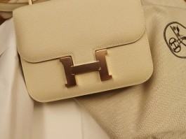 爱马仕包包最新款是哪款型号(爱马仕包包热门款式)