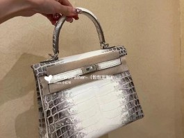 爱马仕鳄鱼皮birkin钻扣(爱马仕鳄鱼皮25黑色金扣birkin)