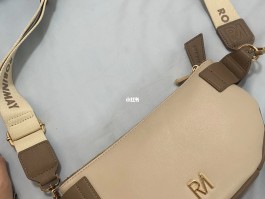 马来西亚女包品牌(马来西亚奢侈品包包便宜吗)