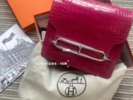 爱马仕红色鳄鱼皮(爱马仕红色鳄鱼皮包包什么价)