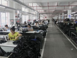 爱马仕包包定制工厂怎么样(爱马仕 顶级 定制 工作室)