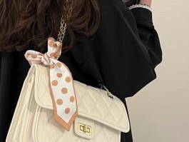 马来西亚女包便宜吗值得买吗(马来西亚女包便宜吗值得买吗多少钱)