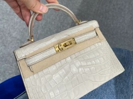 爱马仕喜马拉雅用白鳄鱼(爱马仕的喜马拉雅什么鳄鱼)
