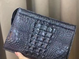 爱马仕的鳄鱼皮怎么获取(爱马仕的鳄鱼皮是什么鳄鱼)