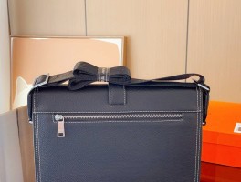 爱马仕男包全部款式图片(爱马仕男包全部款式图片及价格)