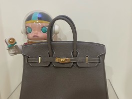 爱马仕女包大象灰图片(爱马仕大象灰色号叫什么)