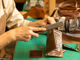 手工包定制工作室视频(手工定制包包贵不贵多少钱)