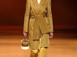 爱马仕定制服装(爱马仕定制需要满足什么要求)