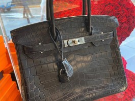 关于爱马仕birkin30鳄鱼怎么样的信息