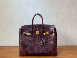 爱马仕birkin包鳄鱼皮(爱马仕birkin25鳄鱼皮)