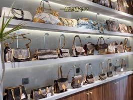 包含马来西亚商场包包专卖店的词条