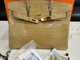 关于爱马仕lv这些包比普通的包好在哪里的信息