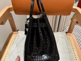爱马仕鳄鱼皮缺点(爱马仕 鳄鱼皮 用的是哪种鳄鱼)