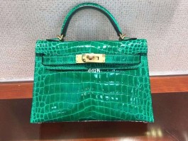 爱马仕女包kelly白色鳄鱼皮(爱马仕女包kelly白色鳄鱼皮是真皮吗)