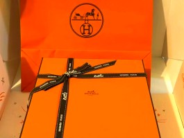 在爱马仕买包(在爱马仕买包划算吗)