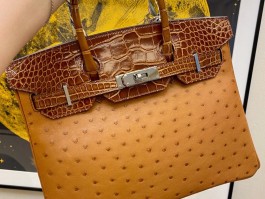 爱马仕birkin30鸵鸟皮(爱马仕birkin30鸵鸟皮价钱)
