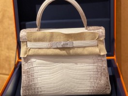 爱马仕喜马拉雅包正品二手(爱马仕喜马拉雅包包价格一览表)